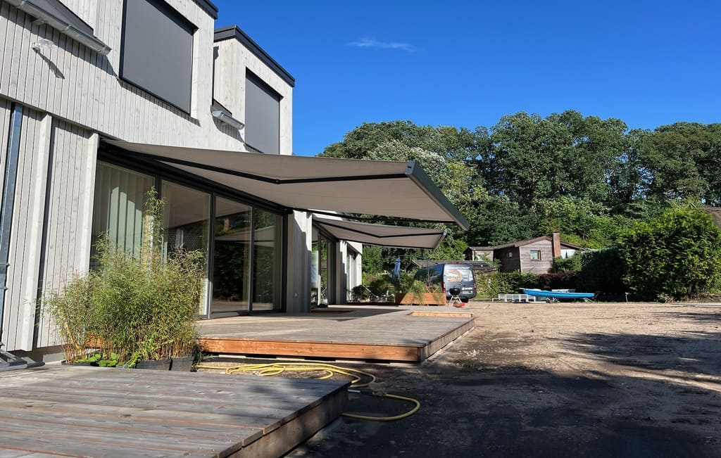 Snnenschutz-Markise-Kadeco-20102025o