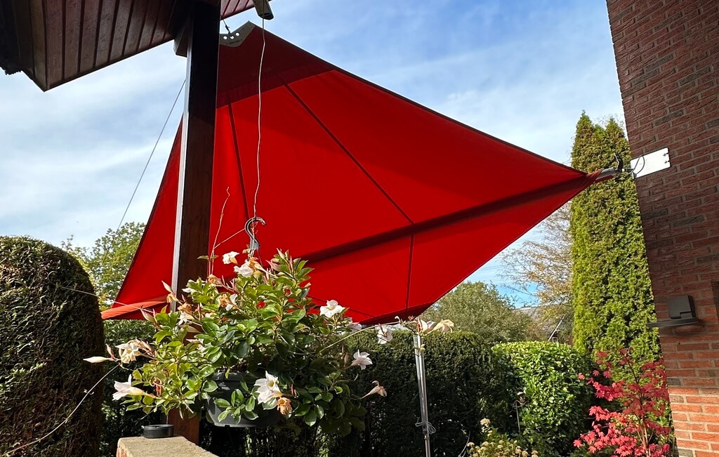 Soliday-Sonnensegel-Rot-Hamburg