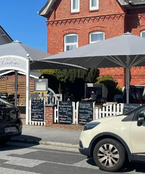 Sonnenschirm für die Gastronomie auf Sylt