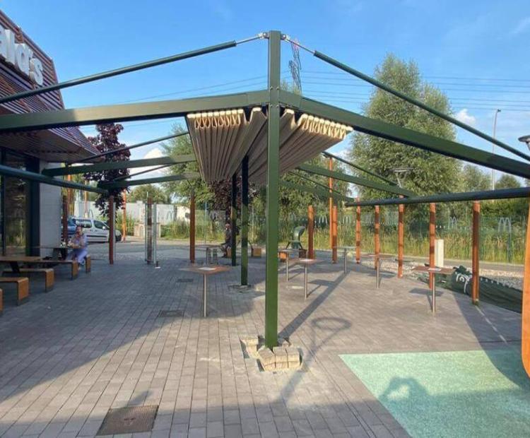 Pergola-Marine-Mc-Donald-Hamburg