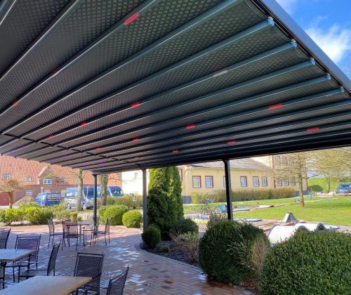 Palmiye Pergola Silver Plus