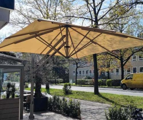 Jumbrella-Outside-Oldenburg1