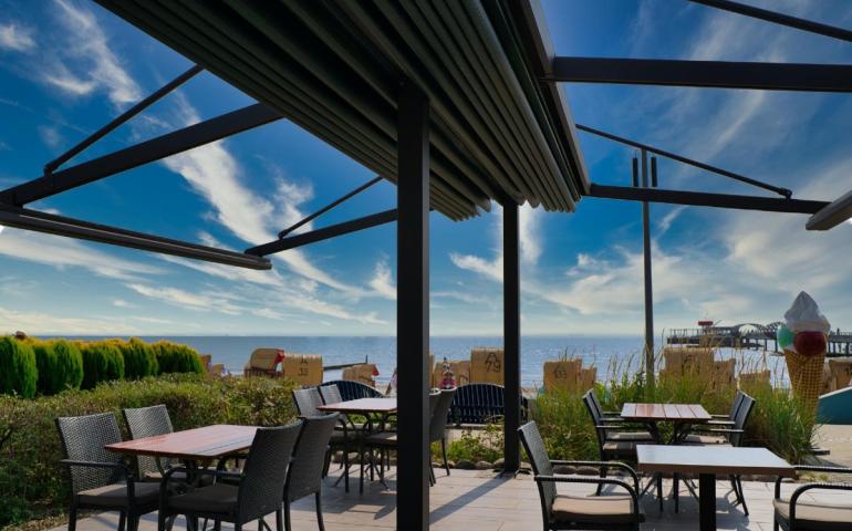 Pergola Marine von Palmiye bei Zschimmer in Hamburg